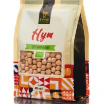 Bag of organic chickpeas (brand Hym) with a clear window showing the beans in a beige stand‑up pouch and colorful geometric bottom pattern.